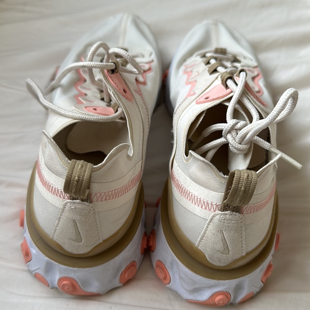 Nikes - Picture 4 of 5